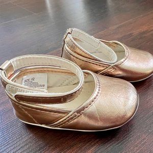 Gold metallic baby girl ankle strap shoes size 2